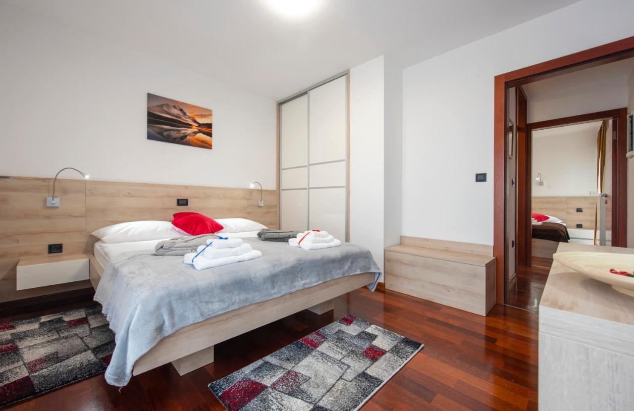 Ratkajec Luxury Apartments Varazdin Bagian luar foto