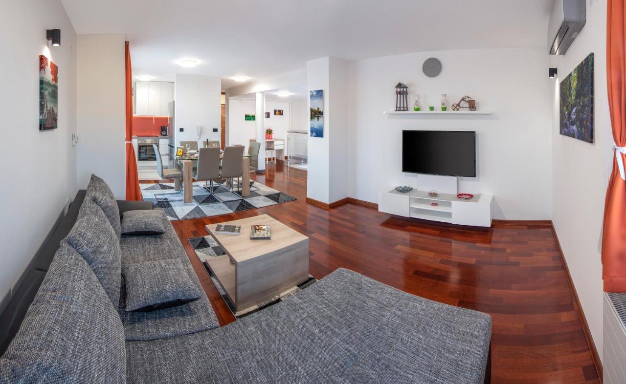 Ratkajec Luxury Apartments Varazdin Bagian luar foto