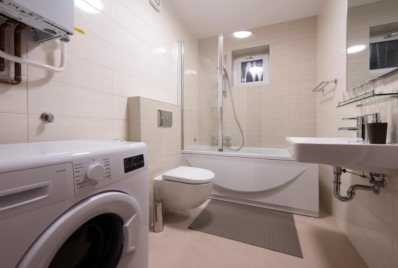 Ratkajec Luxury Apartments Varazdin Bagian luar foto