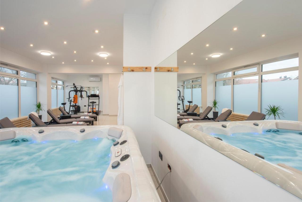 Ratkajec Luxury Apartments Varazdin Bagian luar foto
